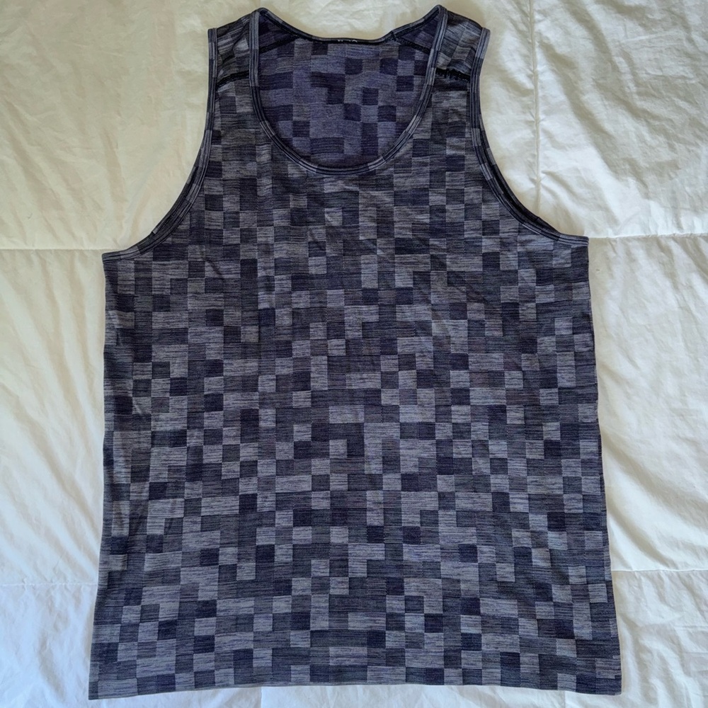 Men’s Lululemon tank top
